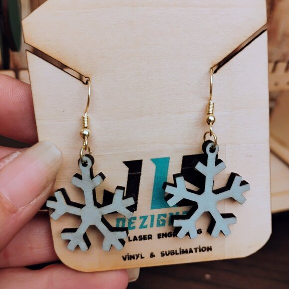 Snowflake Dangle Earrings - Picture 1 of 4